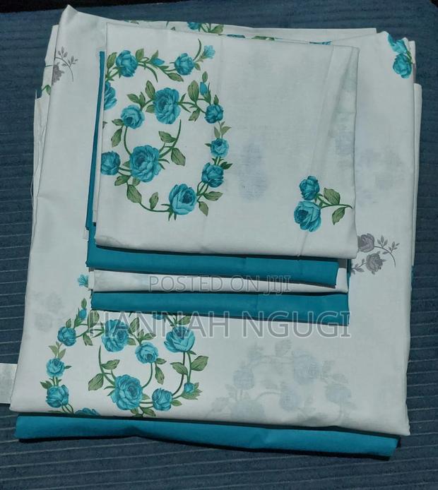 Premium Pure Cotton Bedsheets (7×8) : 2 Bedsheets 4 Pillow Cases - thumbnail 4