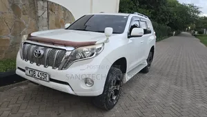 Toyota Land Cruiser Prado 2015 White