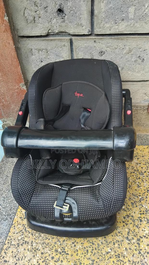 Baby Car Seat - thumbnail 2