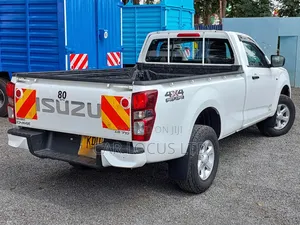 Isuzu D-MAX 2025 White