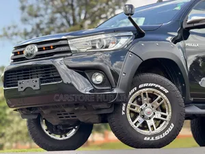 Toyota Hilux Revo Smart Cab Deisel 2.4 AWD 2018 Black