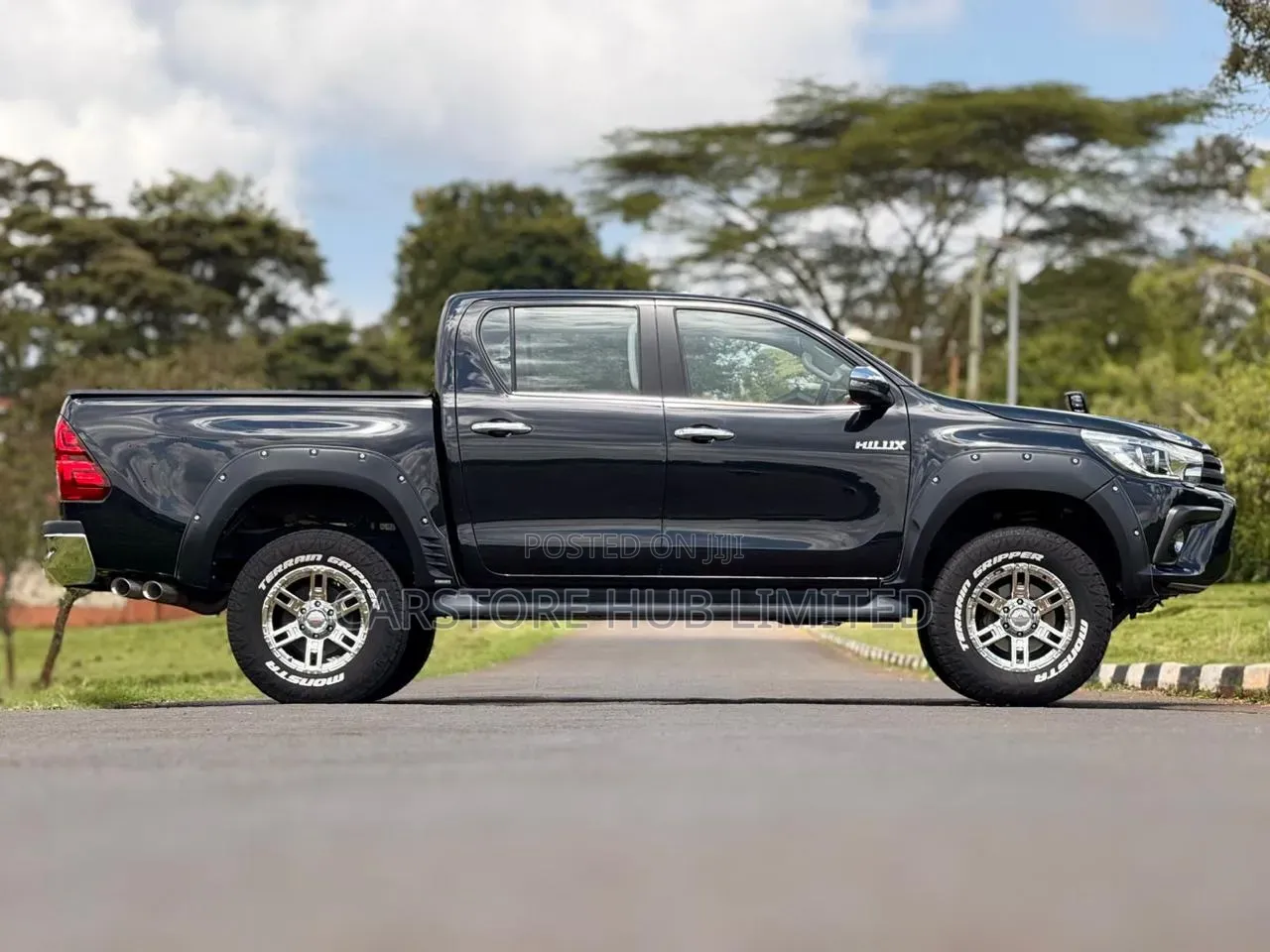 Toyota Hilux Revo Smart Cab Deisel 2.4 AWD 2018 Black