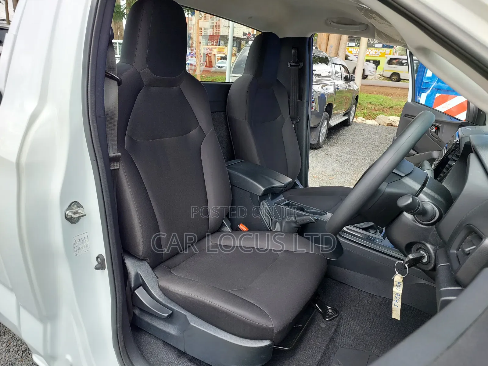 Isuzu D-MAX 2025 White