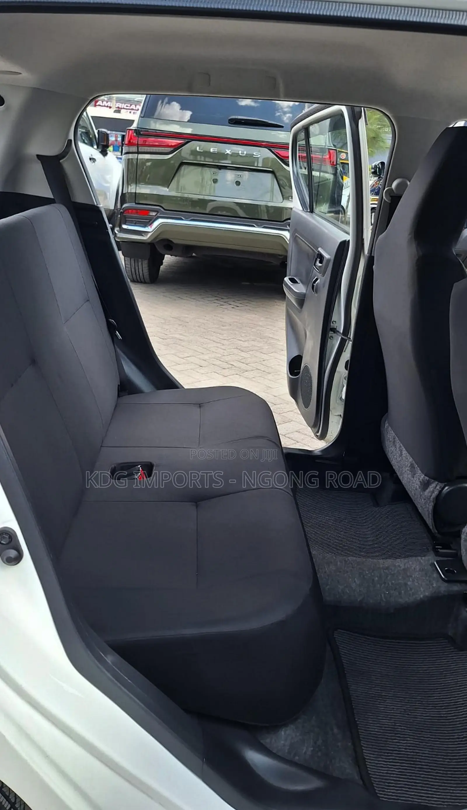 Toyota Pixis Epoch 2019 White