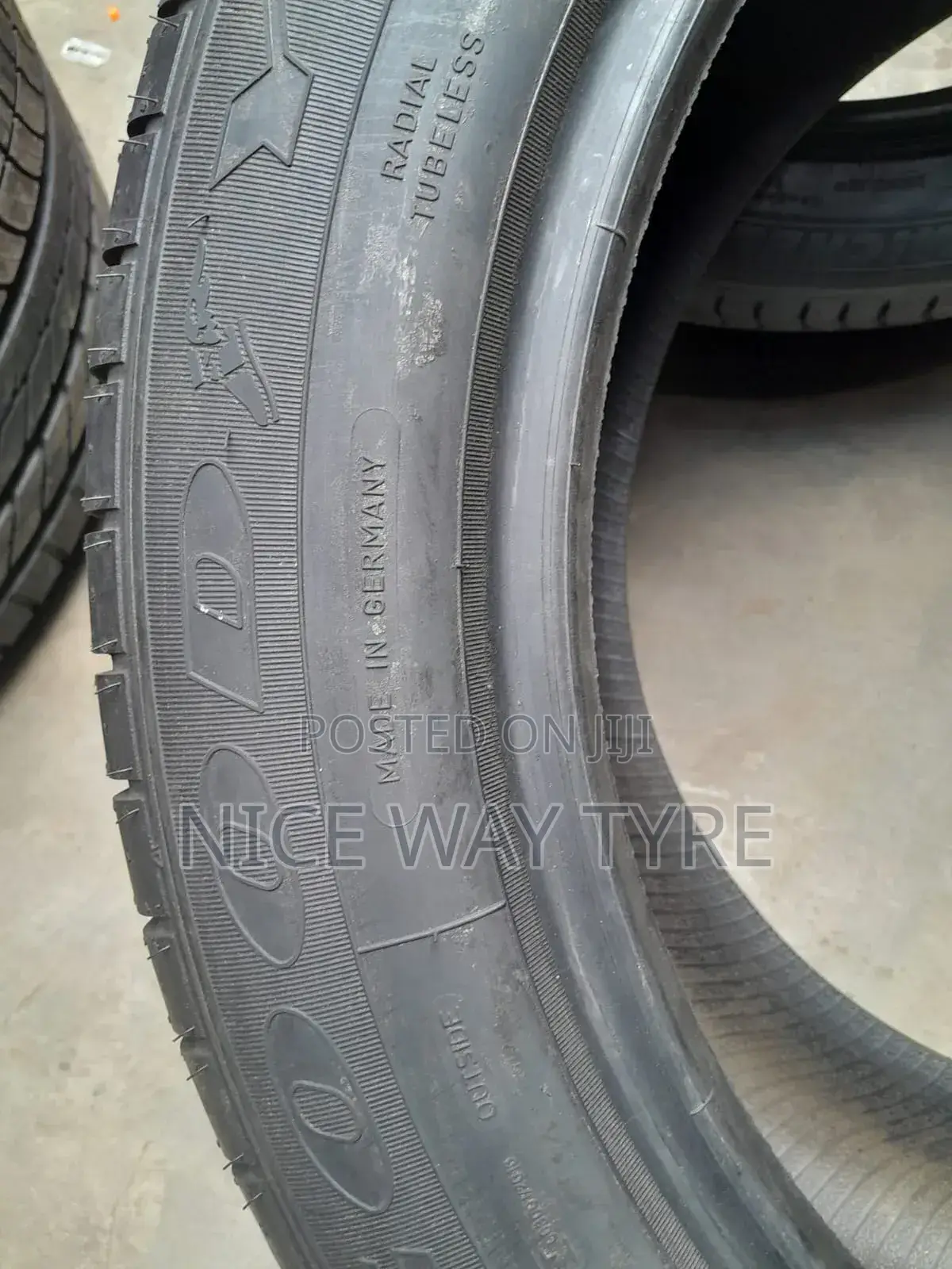 285/45r19 Goodyear