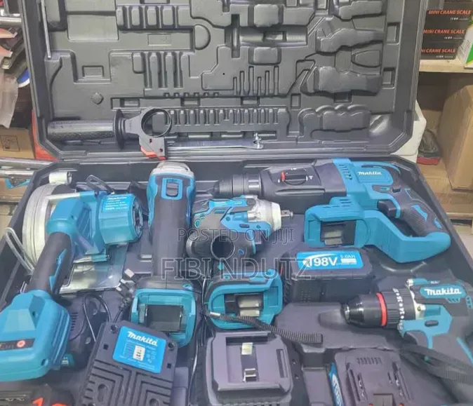 Makita 5 in 1 Combo Kit/Makita Cordless Machine's