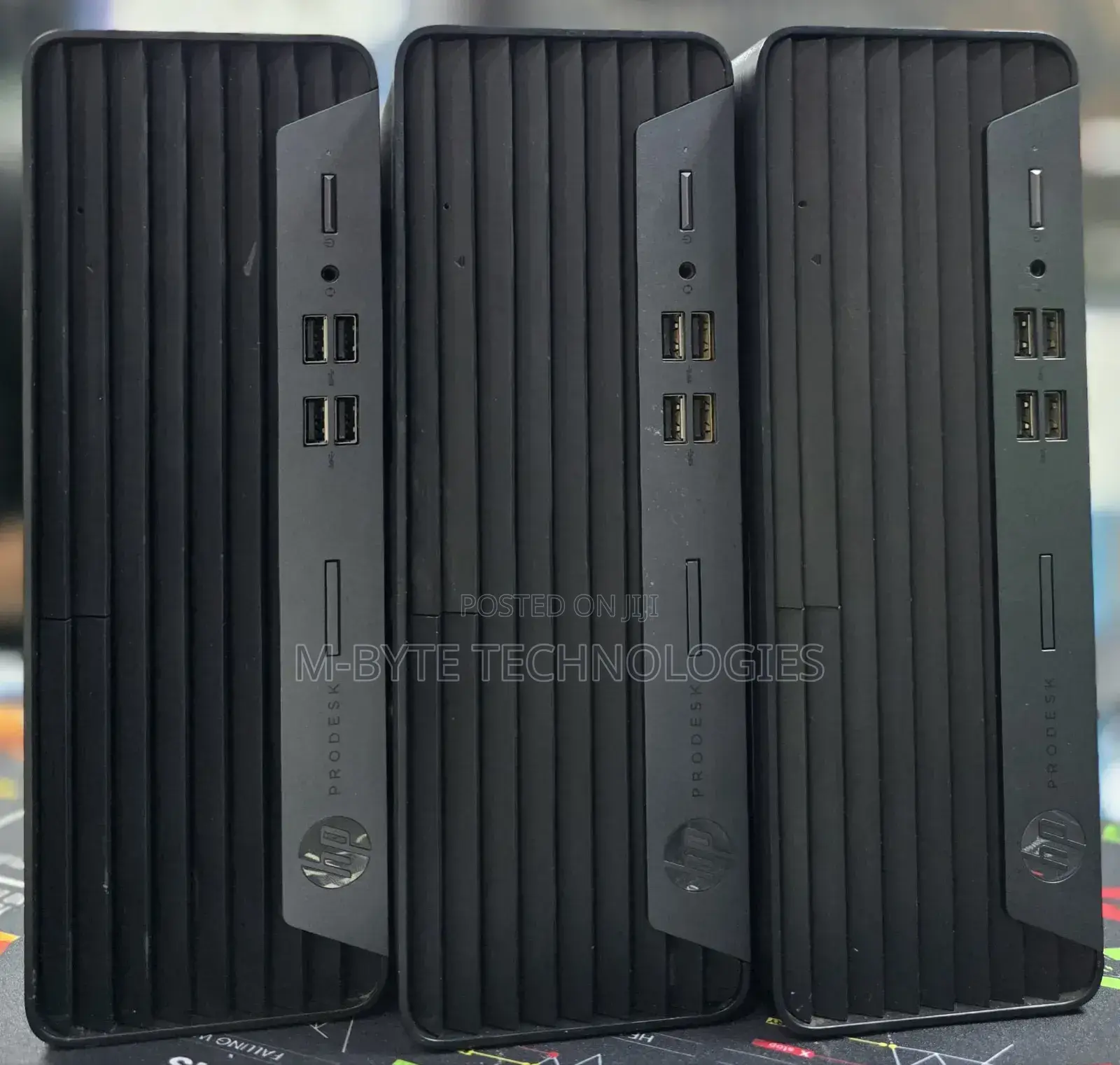 Desktop Computer HP 8GB AMD Ryzen 5 SSD 256GB