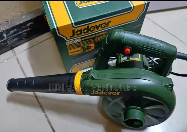 Makita Cordless Blower