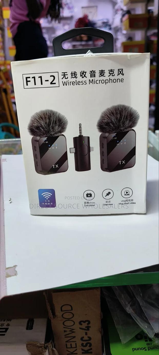 F11-2 Plug Play Wireless Lavalier Mic
F11-2 Mini Wireless Microphone
