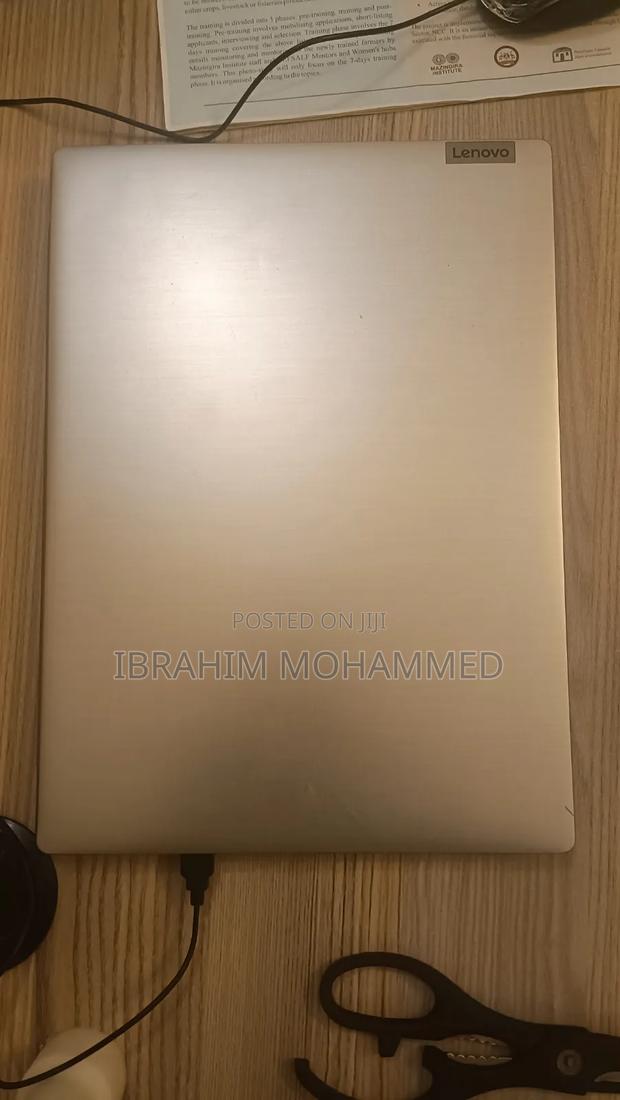 Laptop Lenovo Ideapad 3 4GB Intel Core i5 HDD+SSD 512GB - thumbnail 2