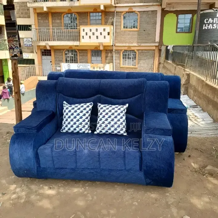Modern 2seater Sofa