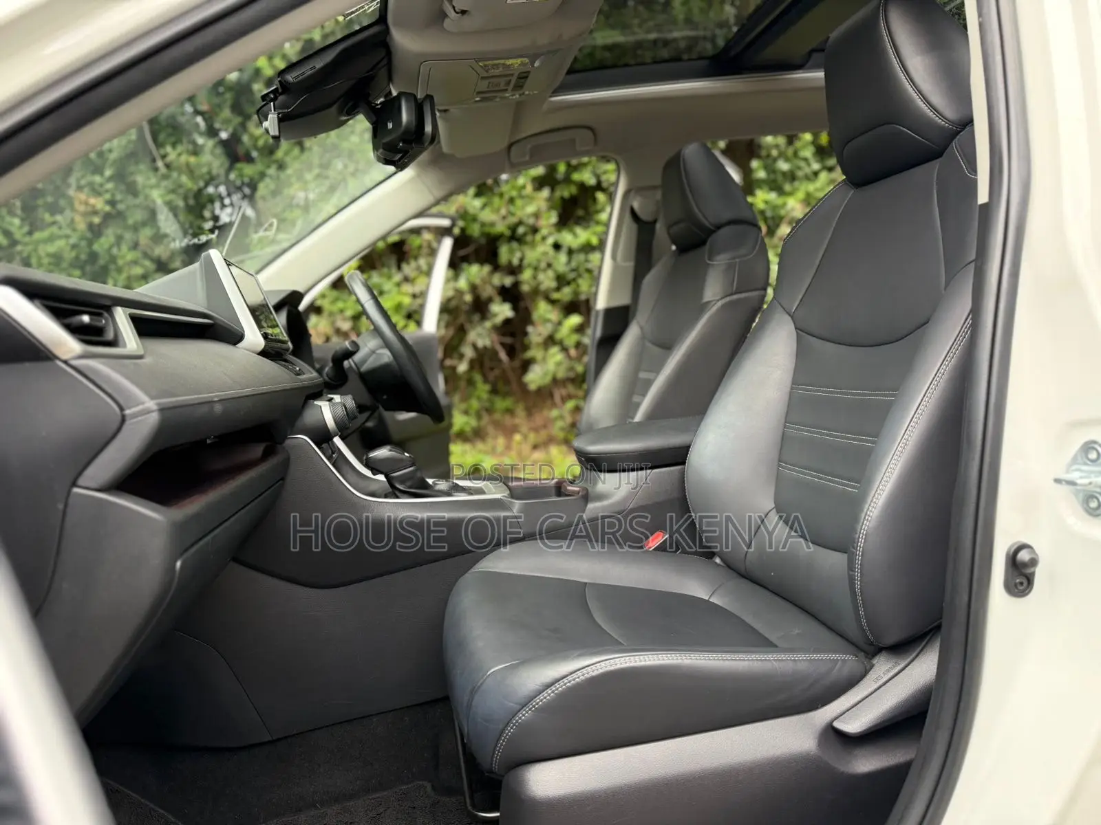 Toyota RAV4 Hybrid 2020 White