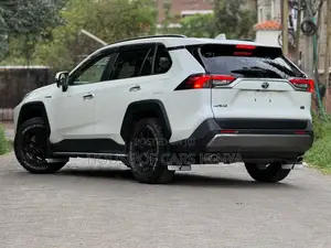 Toyota RAV4 Hybrid 2020 White