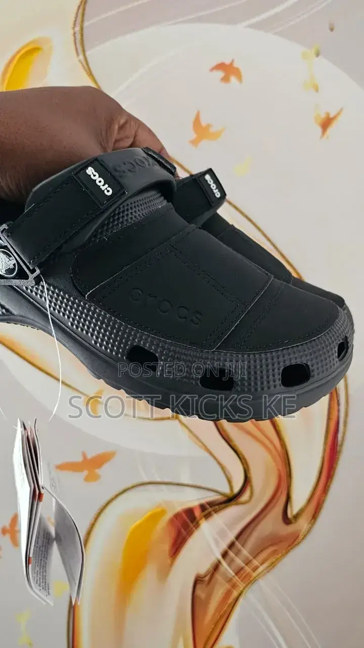 Crocs Yukon - Black
Quality 
Sizes 40-45