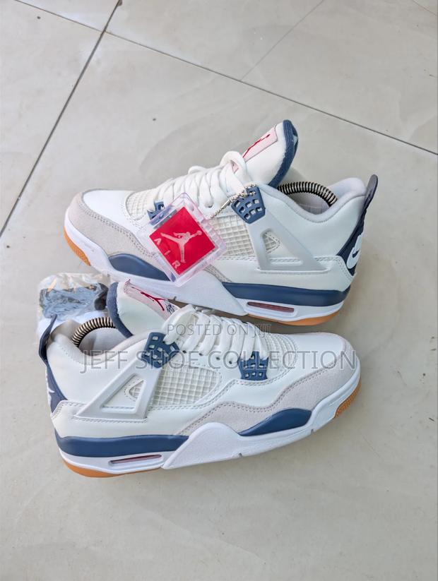 Air Jordan 4 Millitary Blue - thumbnail 2
