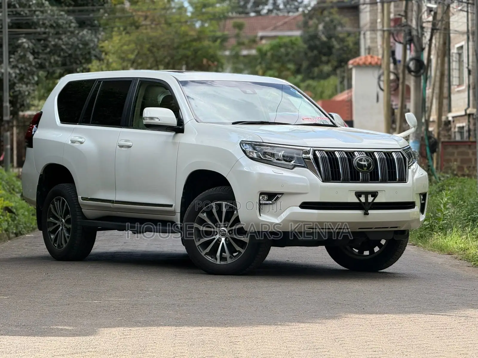Toyota Land Cruiser Prado 2.8 2018 White