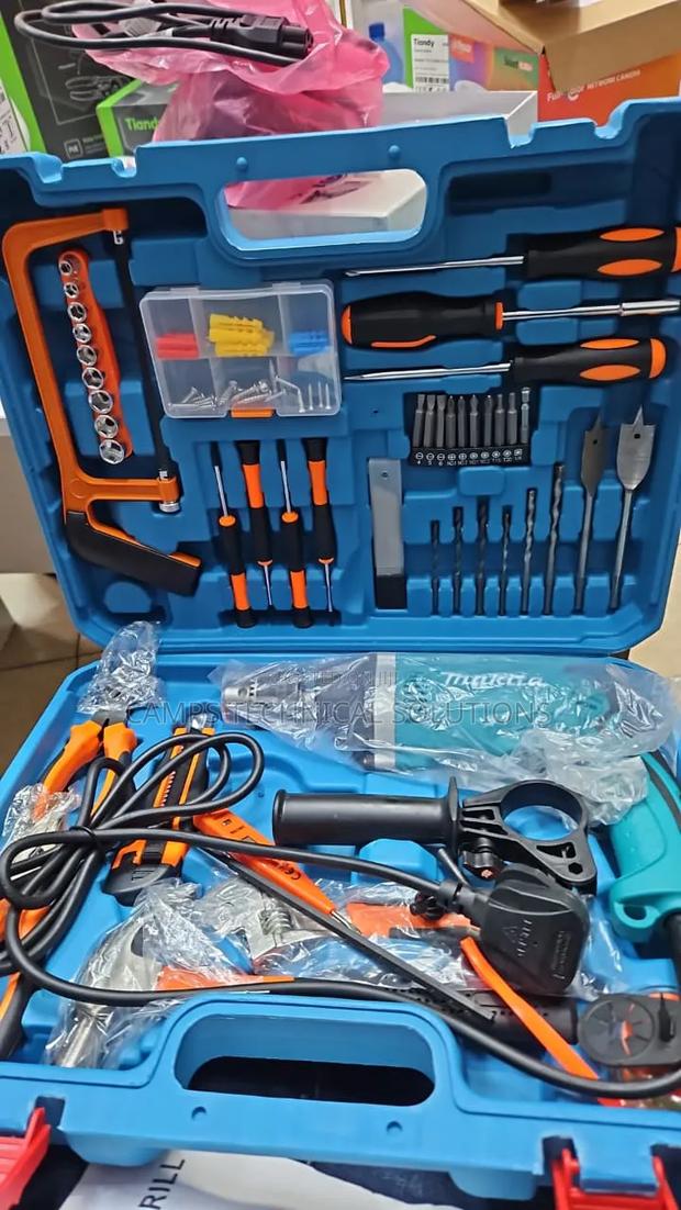 Makita Drill Set/Electric Makita Drill Set
