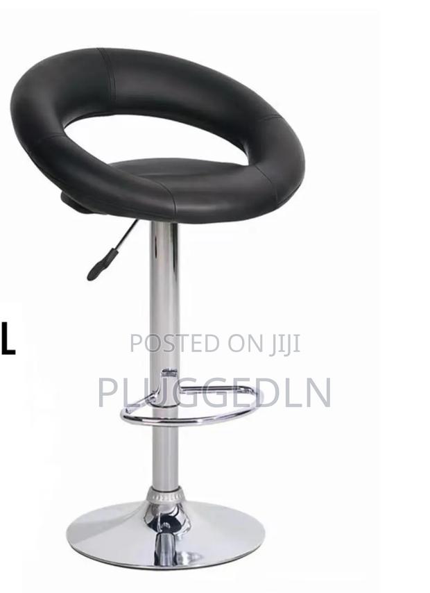 Adjustable Swivel Bar Stool