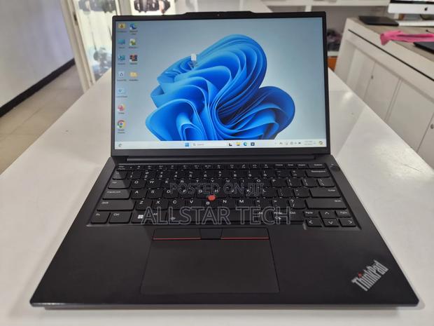 Laptop Lenovo ThinkPad E14 Gen 5 16GB Intel Core i7 SSD 1T