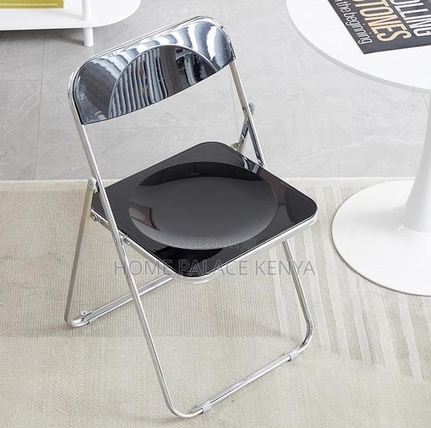 Acrylic Chair: Stackable Crystal Clear Folding Chair