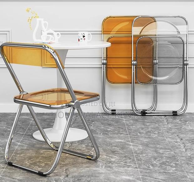 Acrylic Chair: Stackable Crystal Clear Folding Chair - thumbnail 6