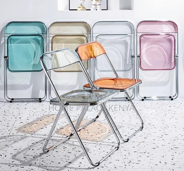 Acrylic Chair: Stackable Crystal Clear Folding Chair - thumbnail 8