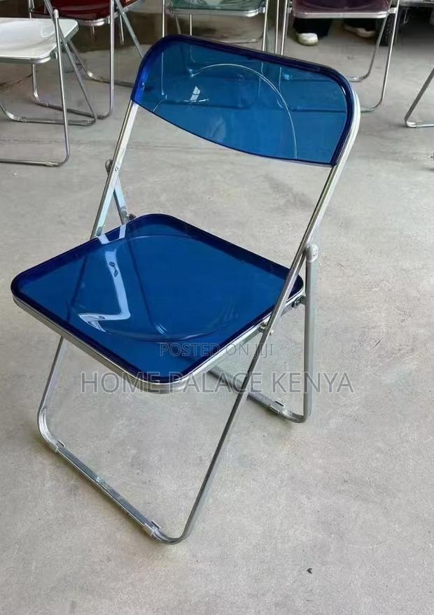 Acrylic Chair: Stackable Crystal Clear Folding Chair - thumbnail 12