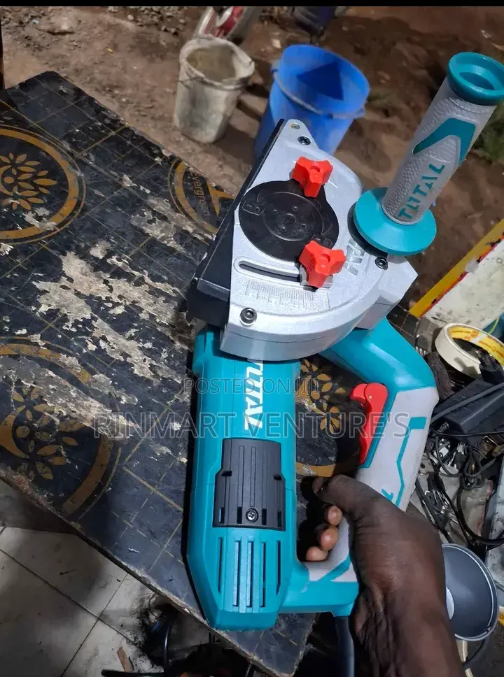 Total Wall Chaser 1500w