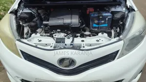 Toyota Vitz 2012 White