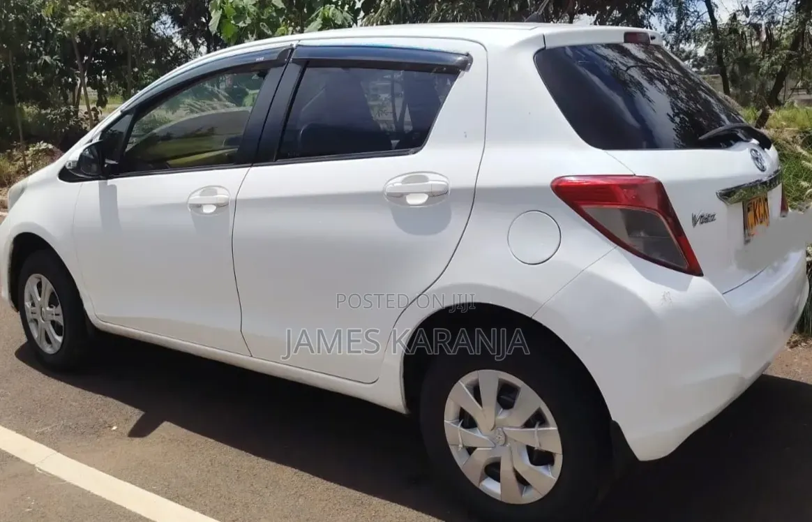 Toyota Vitz 2012 White