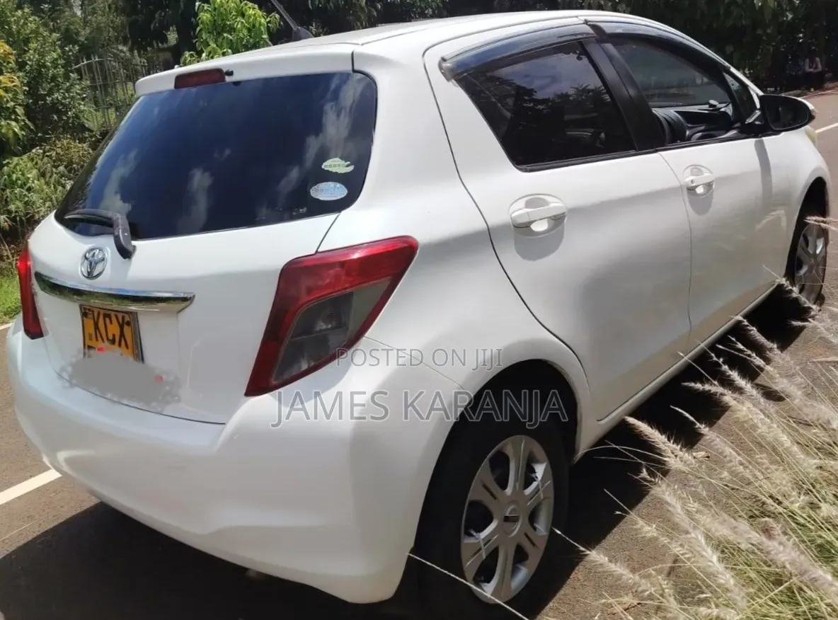 Toyota Vitz 2012 White