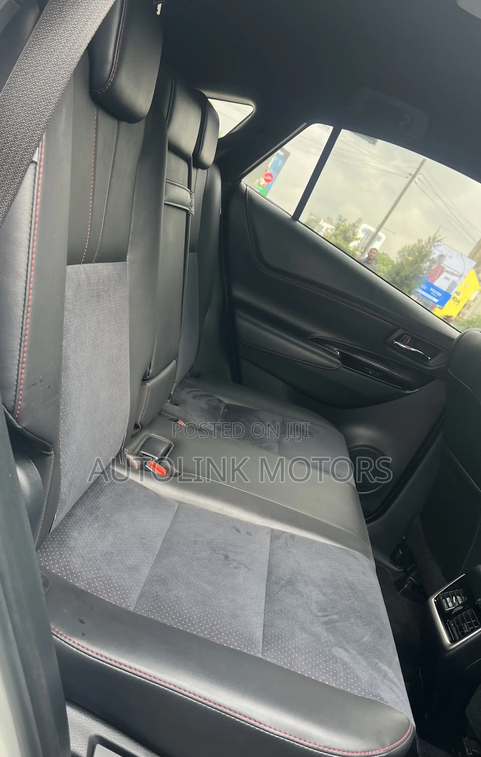 Toyota Harrier 2.0 Turbo 2019 White