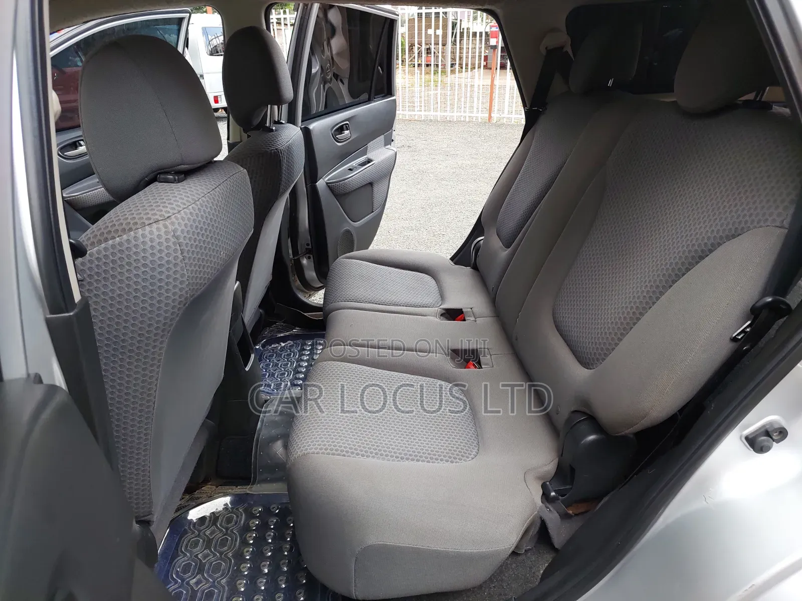 Nissan Wingroad 2014 Silver