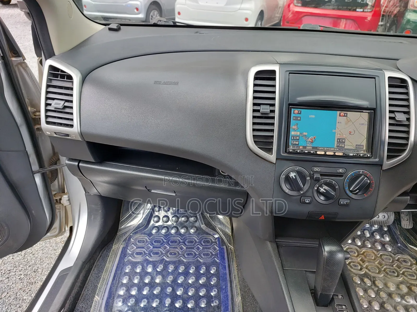 Nissan Wingroad 2014 Silver