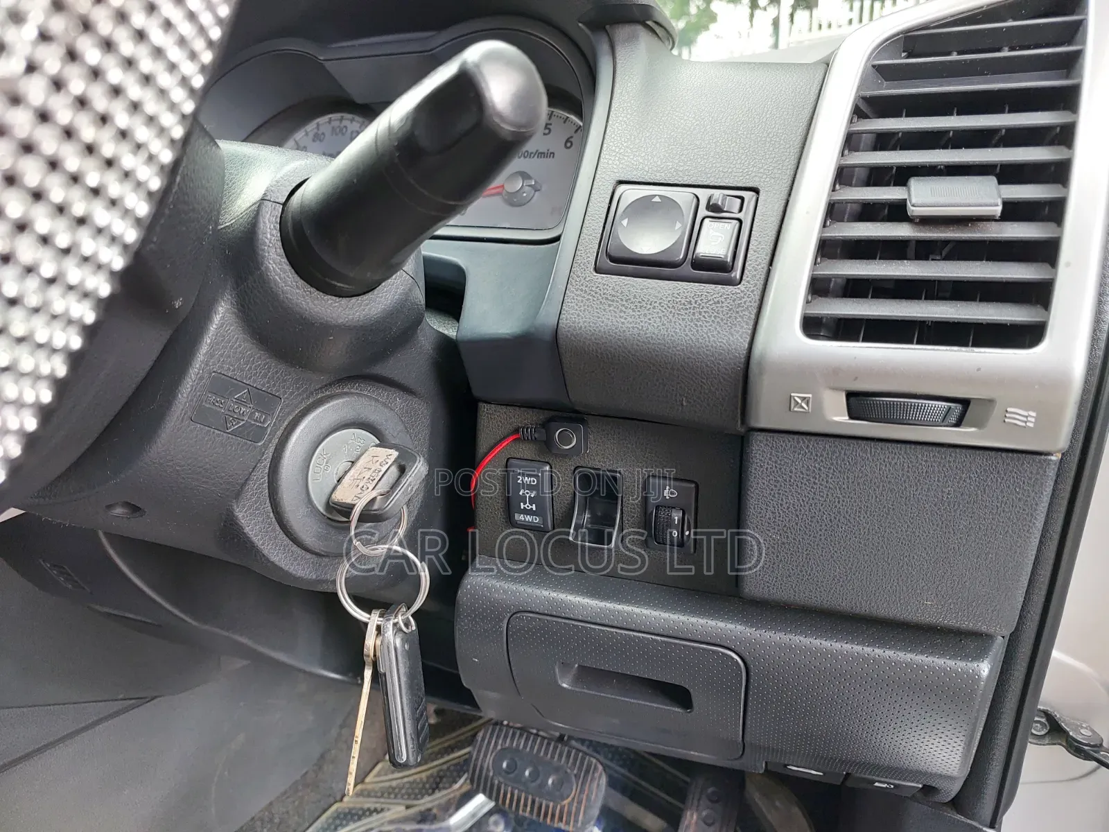 Nissan Wingroad 2014 Silver