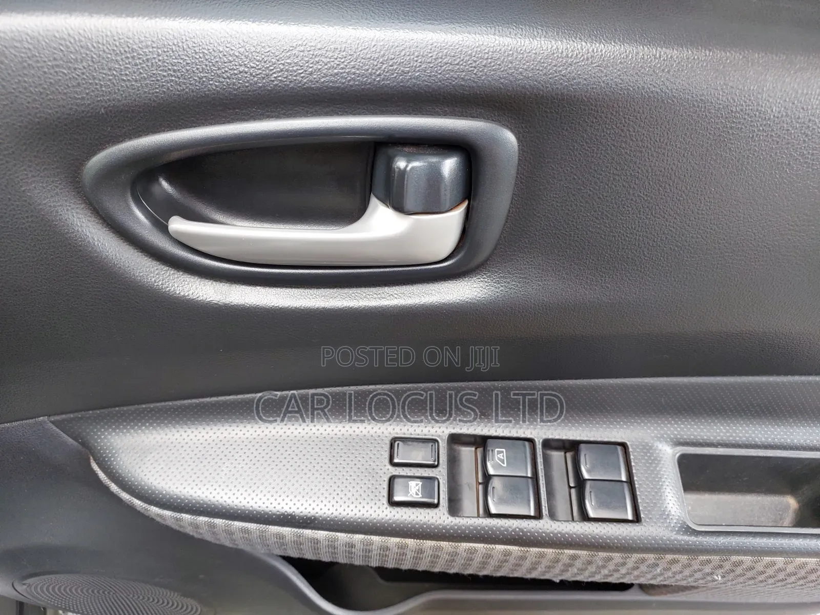Nissan Wingroad 2014 Silver
