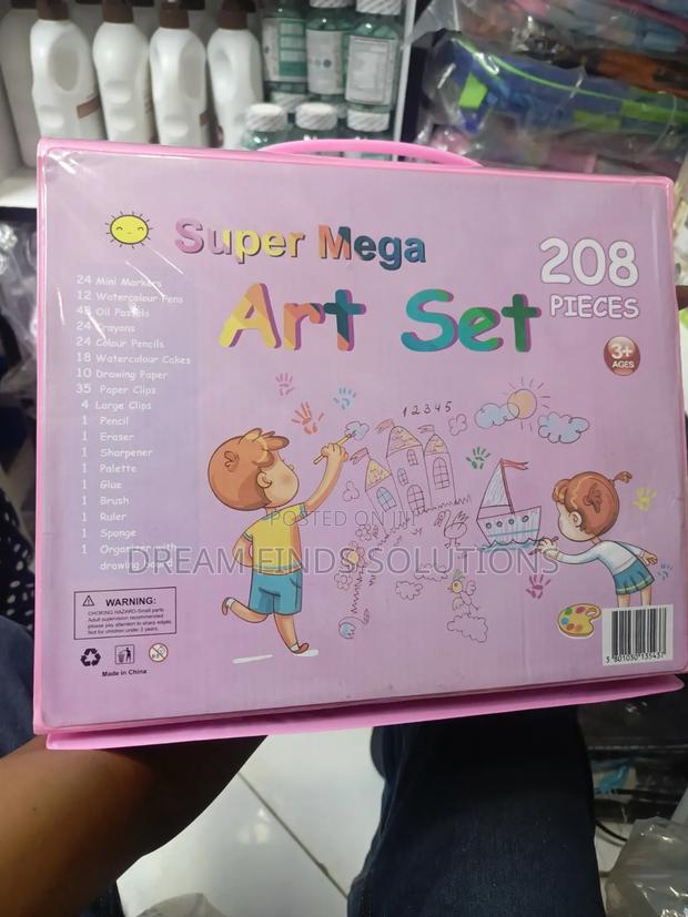 3+ Ages Super Mega Art Set 208 Pieces