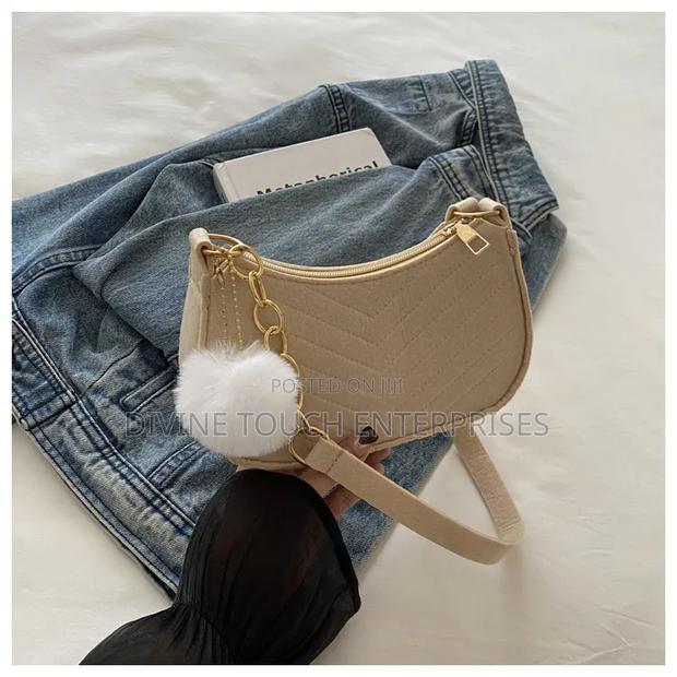 Classic Shouder Bags - thumbnail 2