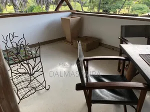 Furnished 2bdrm Apartment in Town Centre for sale