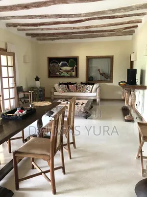 Furnished 2bdrm Apartment in Town Centre for sale