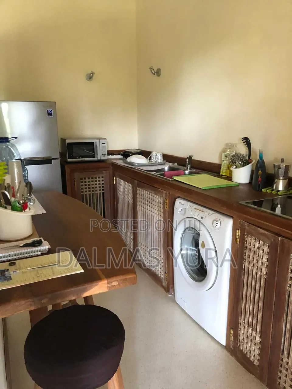Furnished 2bdrm Apartment in Town Centre for sale