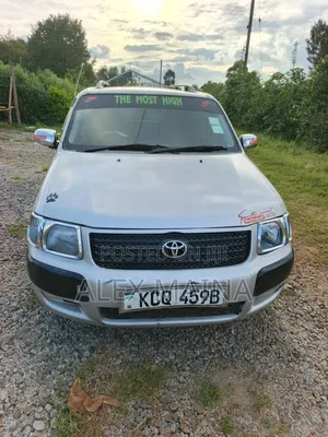 Toyota Succeed 2012 Silver