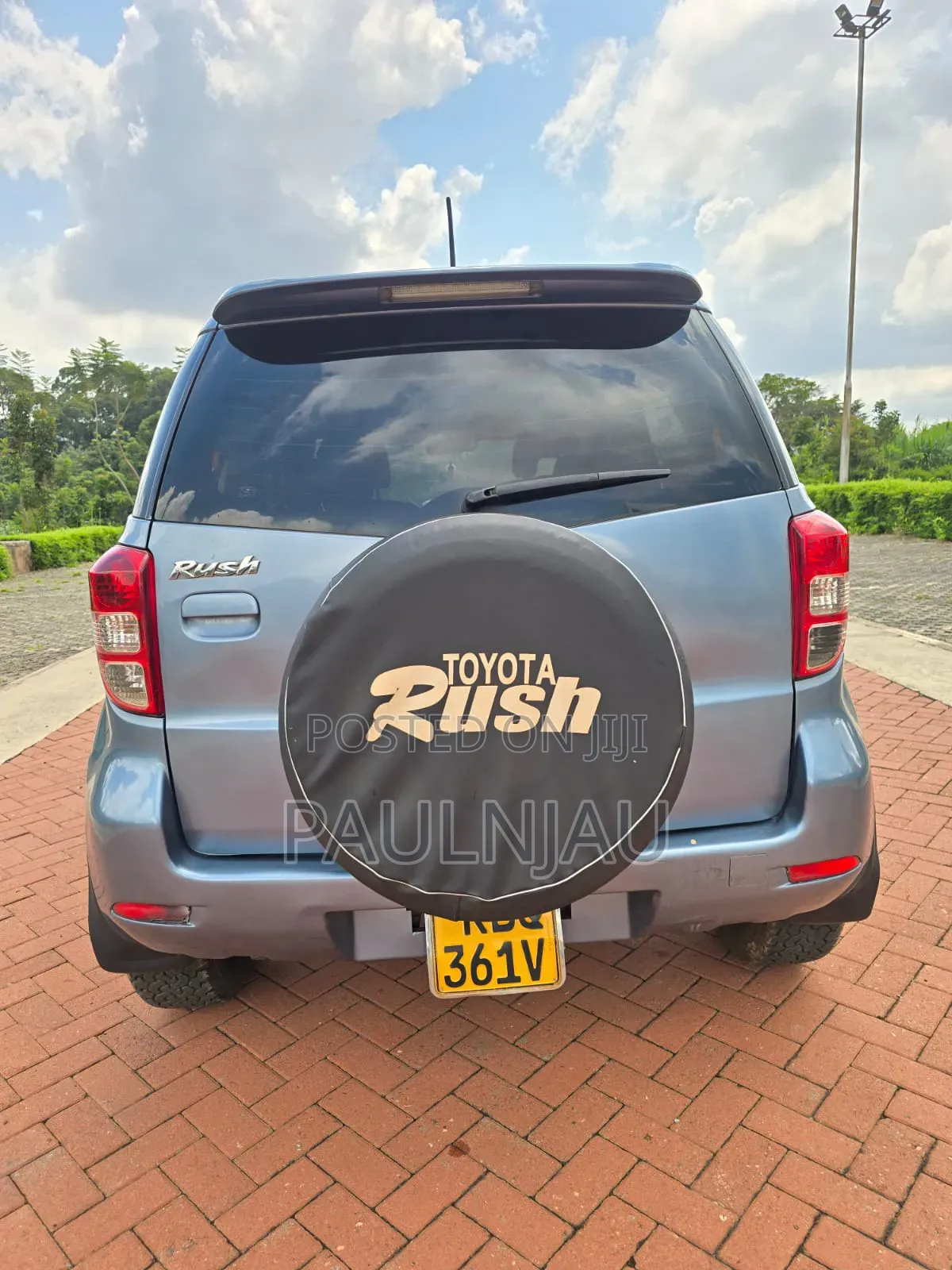 Toyota Rush 2010