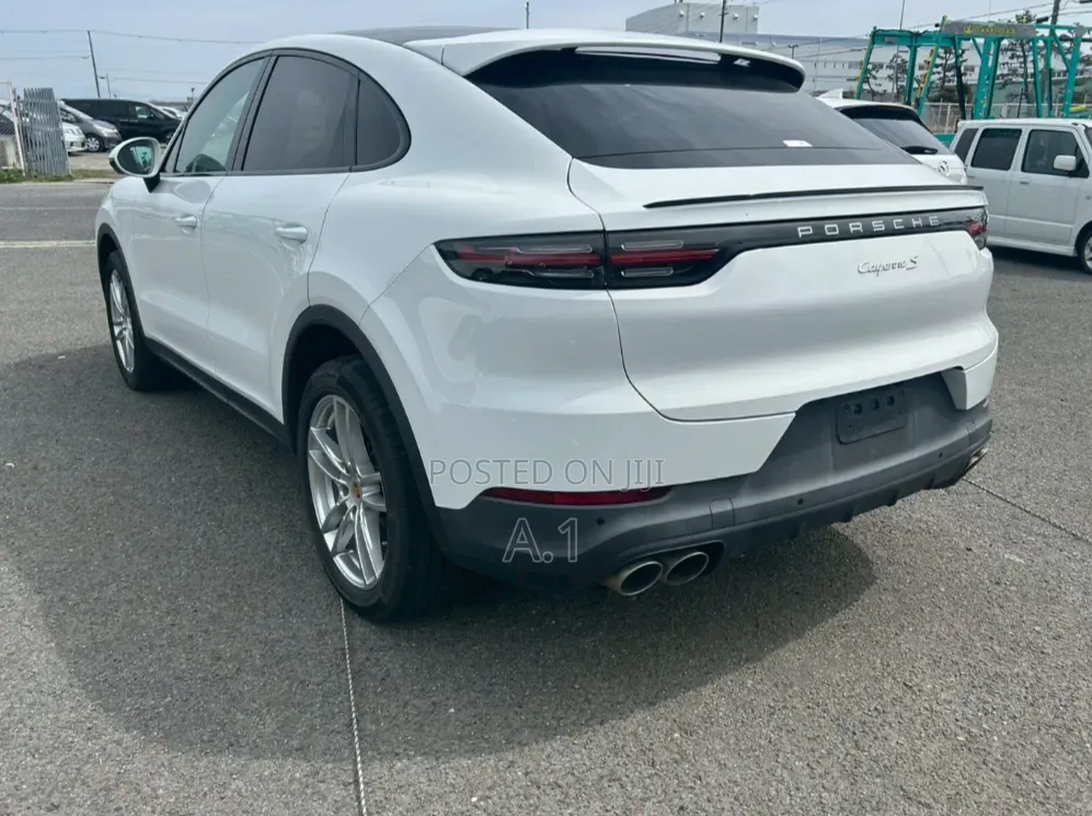 Porsche Cayenne S 2021 Pearl