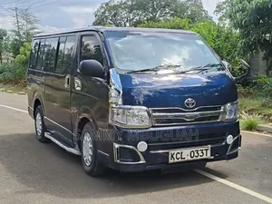 Toyota HiAce 2011 Blue
