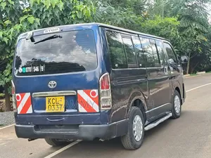 Toyota HiAce 2011 Blue