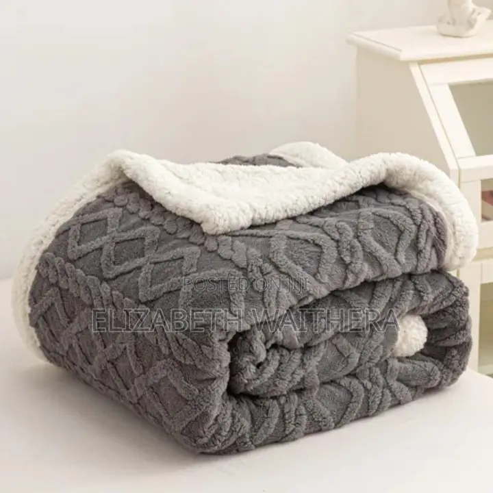 Sherpa Woolen Blankets . 4 by 6_couch Size