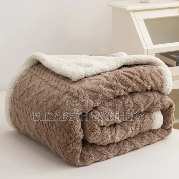 Sherpa Woolen Blankets . 4 by 6_couch Size