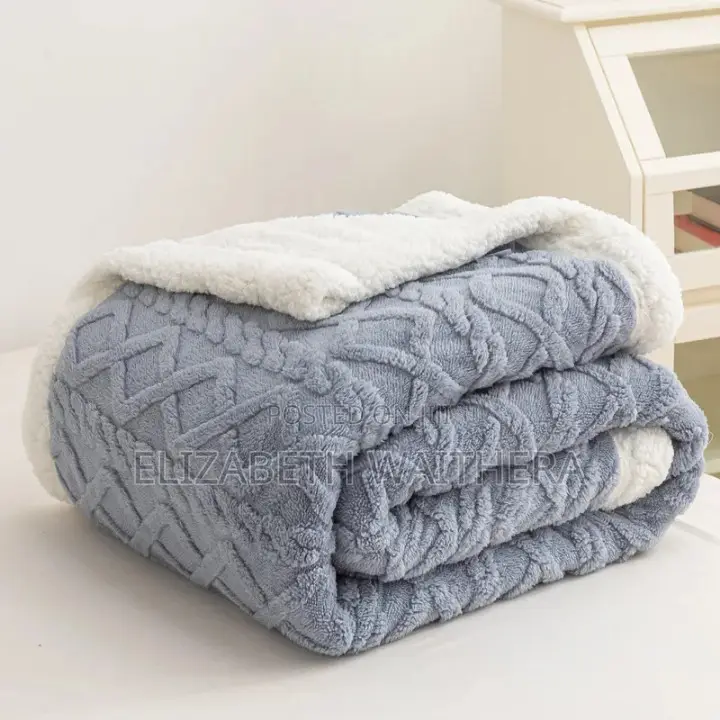 Sherpa Woolen Blankets . 4 by 6_couch Size