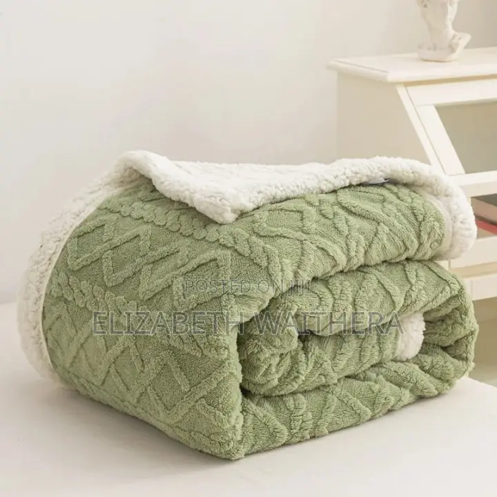Sherpa Woolen Blankets . 4 by 6_couch Size